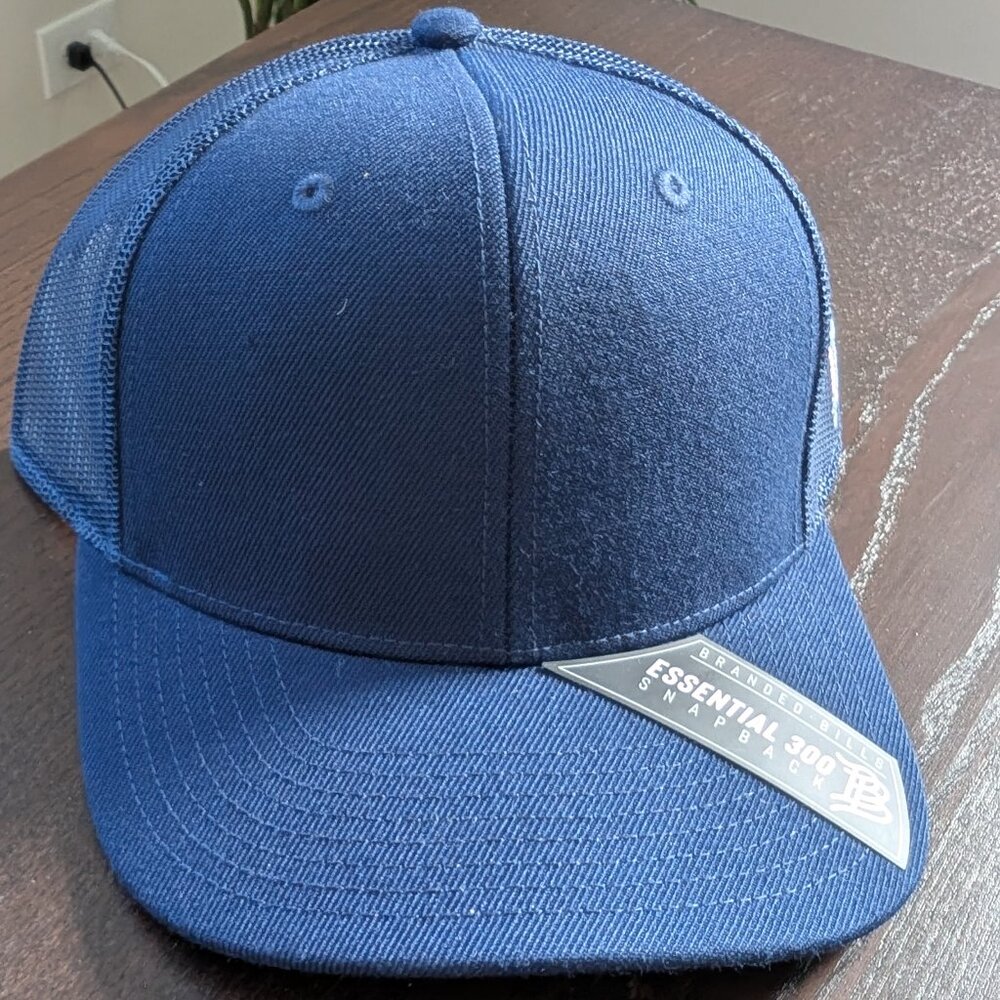 New Branded Bills Essential 300 Snapback Hat – Navy – New With Tags